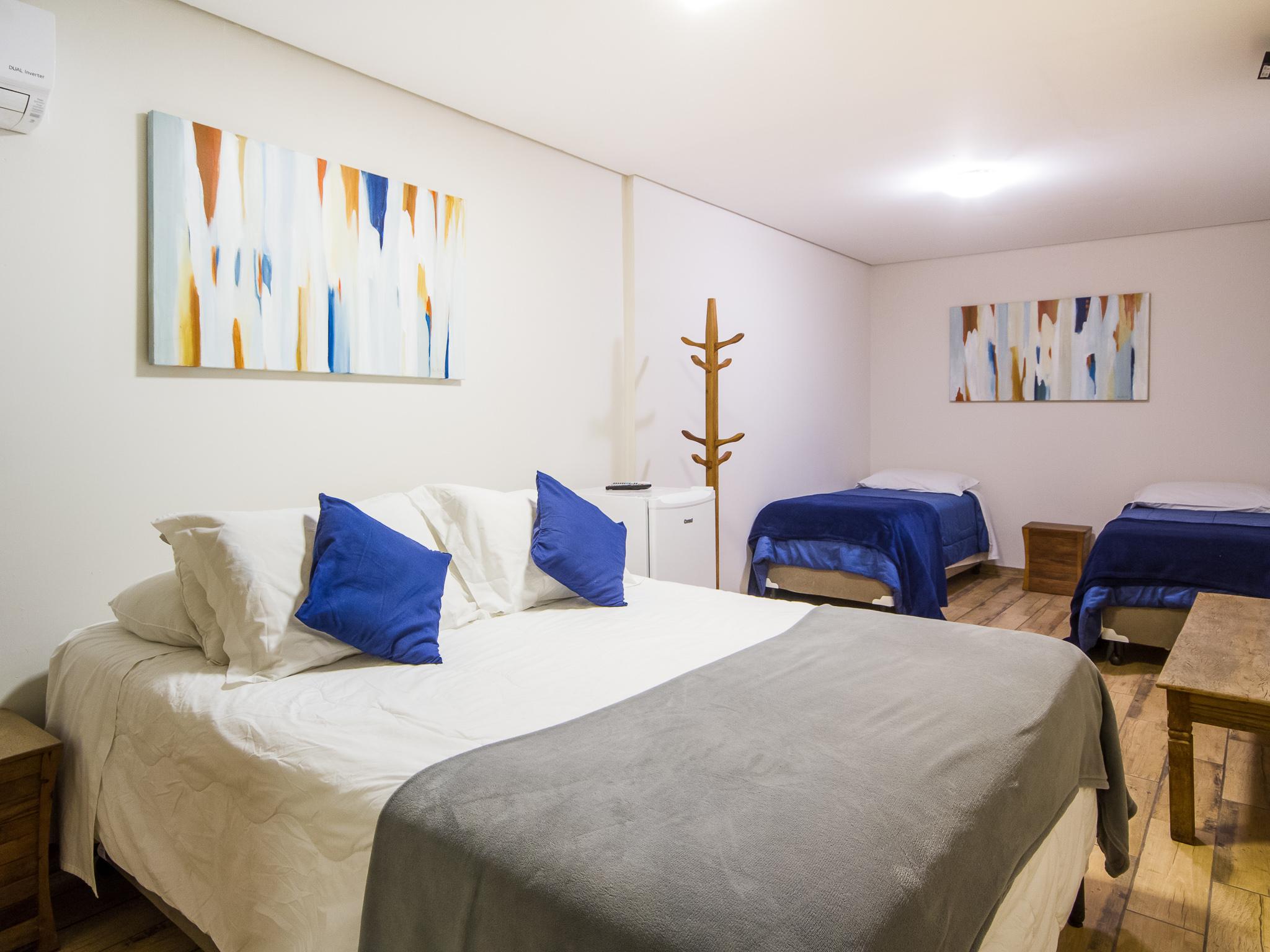 Villa Vintage Campos - Piscina E Opcoes De Suites Com Hidromassagem 4*